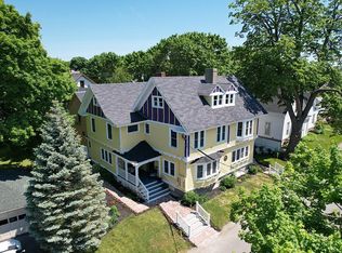 25 Maple St #5, Rockland, ME 04841