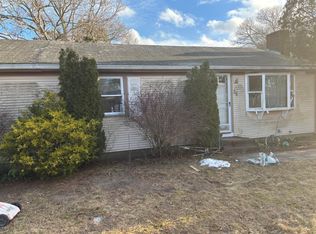 26 Marigold Rd, West Yarmouth, MA 02673