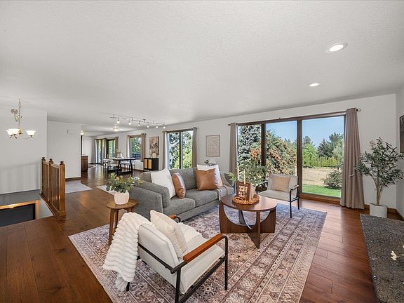 5th image of 4503 E Redroan Dr