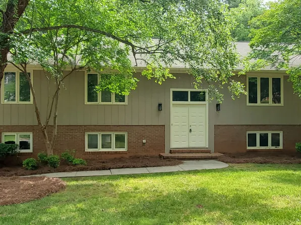 1410 Bearhollow Rd, Greensboro, NC 27410