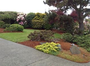 810 Northstream Ln, Edmonds, WA 98026