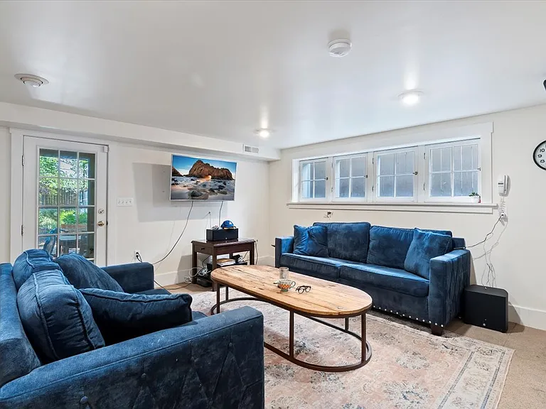 1442 E Federal Way — Photo 14
