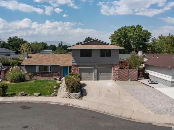 1737 Rio Tinto Dr, Sparks, NV 89434