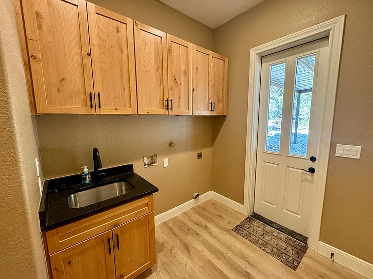 526 Cheyenne Trl — Photo 8