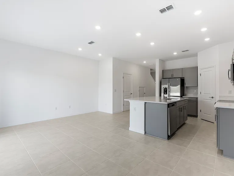 2130 Hallier Cv — Photo 11
