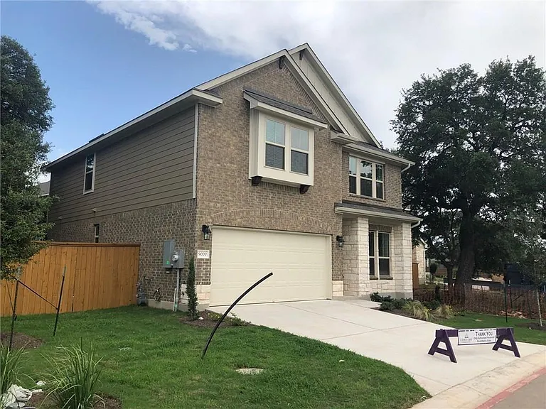 9000 Gage Dr — Photo 3