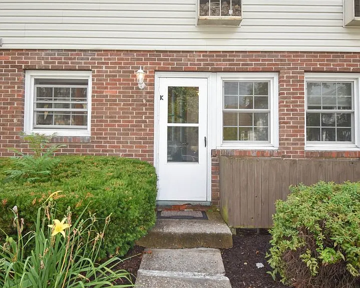 344 W Water St — Photo 22