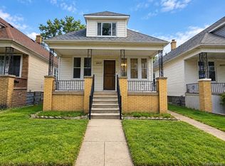 5117 Sobieski St, Hamtramck, MI 48212