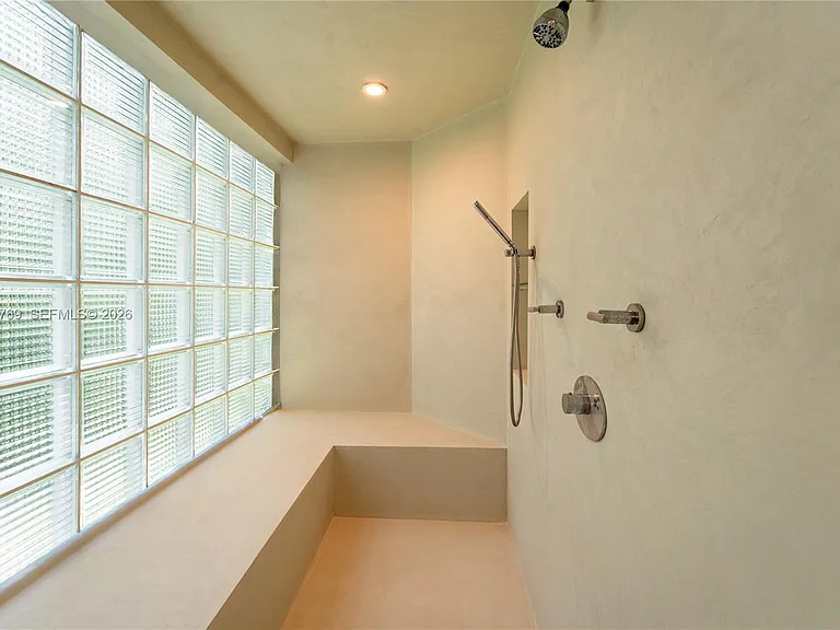 432 S Hibiscus Dr — Photo 27