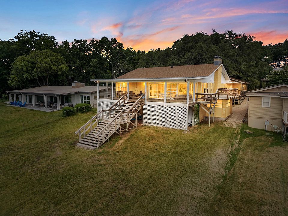 1st image of 3616 River Oaks