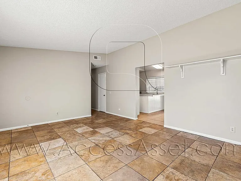 29650 Mira Loma Dr — Photo 6
