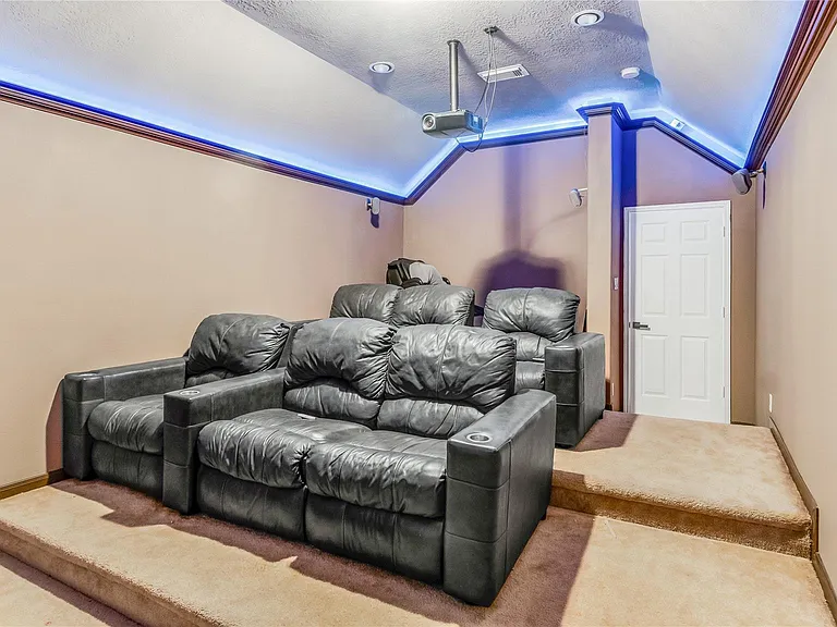11405 Starlight Bay St — Photo 41