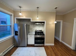 21 E Raymond St #1, Hartford, CT 06112
