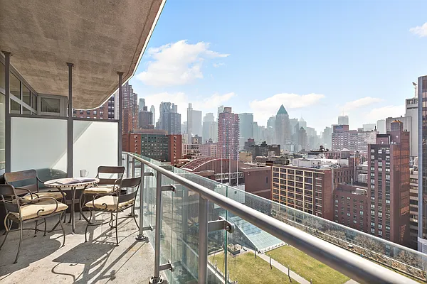 Sold by Corcoran | media 4