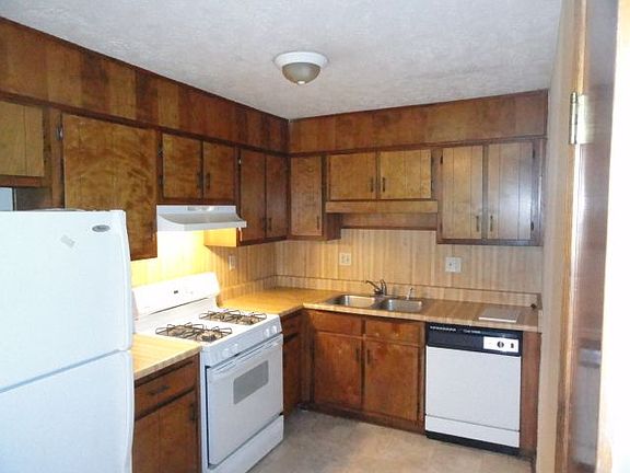 2nd image of 191 Timber Creek Ln SW