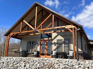 52 E Devillez Rd, Eddyville, KY 42038