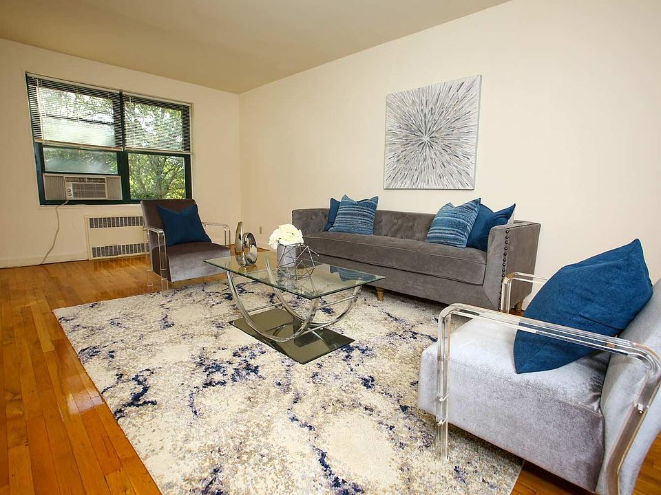 1st image of 142 Hoyt St #D5