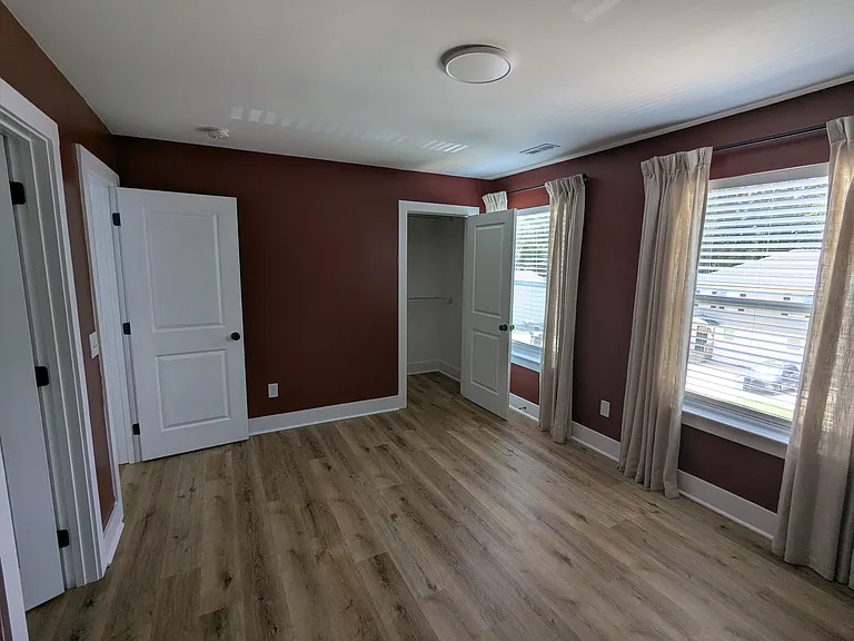 8 Robin Hood Rd #B — Photo 11