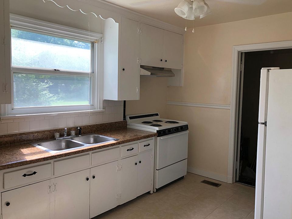 2nd image of 4818 Cogbill Rd