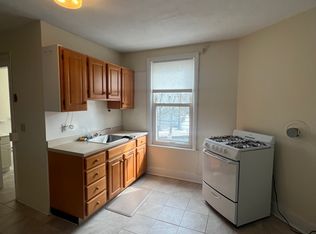 18 Lincoln St #U2, Newton Highlands, MA 02461