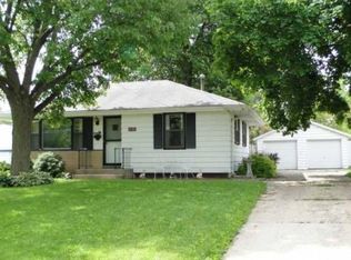1828 Highview Dr, Des Moines, IA 50315