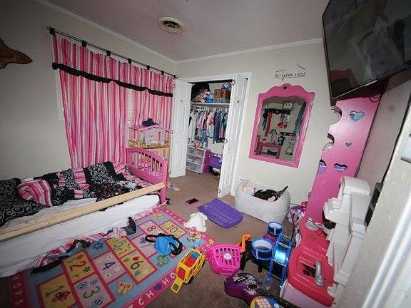 5th image of 811 Greymont Dr