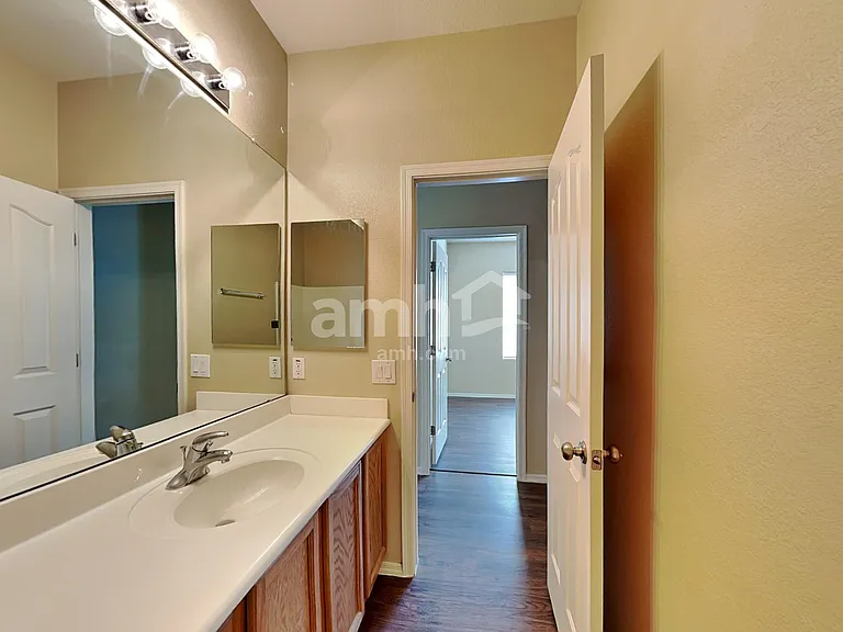 11602 W Grant St — Photo 16