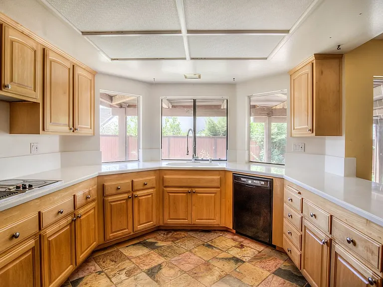 4546 E Blue Jay Ave — Photo 22