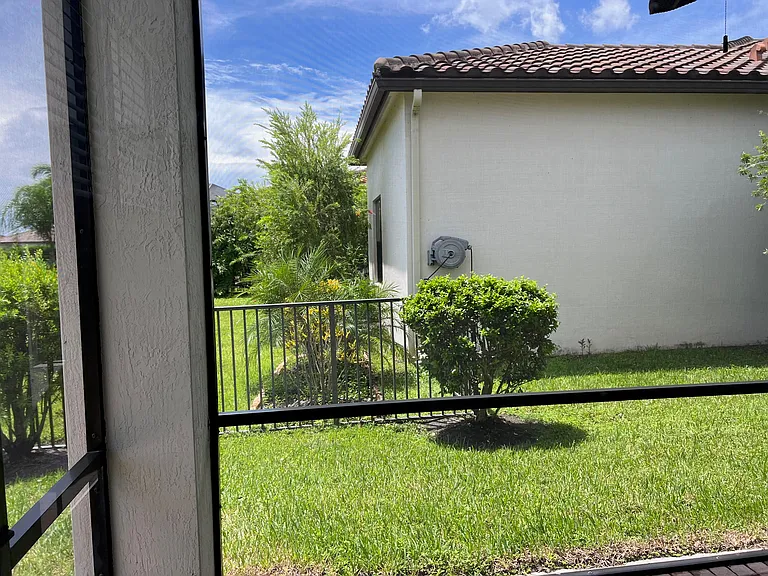 4772 Rosetta Ter — Photo 18