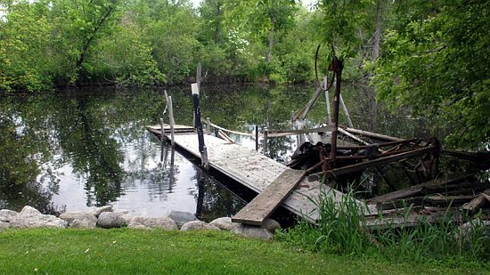 5th image of N60W38414 Hawthorne Dr