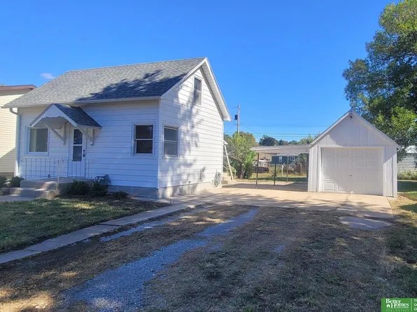 120 N Iowa Ave, York, NE 68467