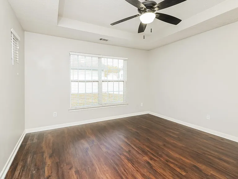 320 Arrowhead Dr — Photo 13
