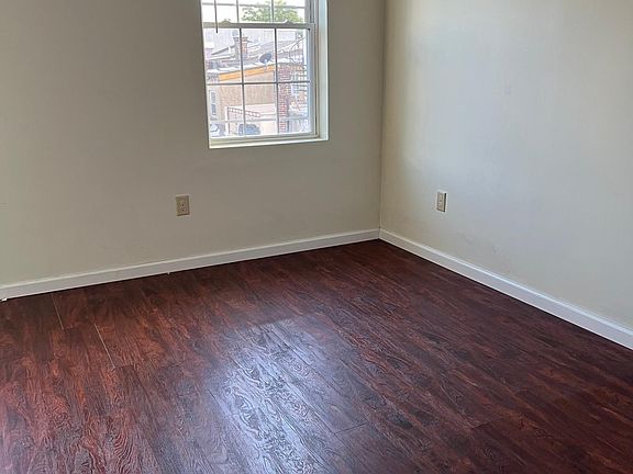 4th image of 639 Manton St Floor 1