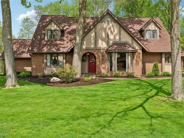 1572 Willoughby Dr, Wooster, OH 44691