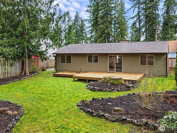 3rd image of 19709 SE 266th Place