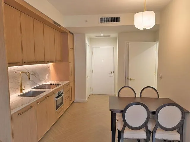 2700 NW 2nd Ave #11 — Photo 6