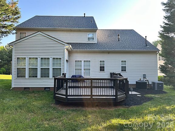3rd image of 7934 Harbor Ridge Ct