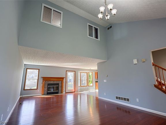 5th image of 1587 S Hunters Dr
