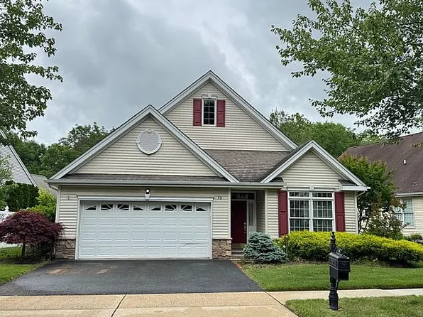 50 Londonberry Dr, Holmdel, NJ 07733