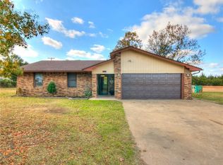 1006 N 6th Ave, Stroud, OK 74079
