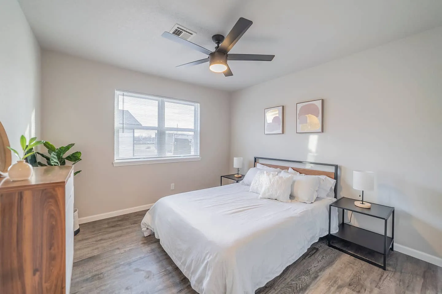 2 bed, $2,250 — Photo 2