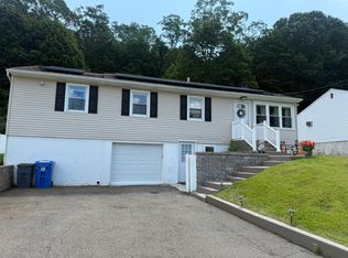 14 Borrmann Rd, East Haven, CT 06512