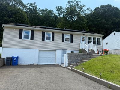 14 Borrmann Rd, East Haven, CT, 06512