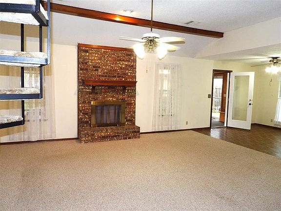 5th image of 1701 N Lincoln Ave