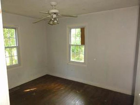 4th image of 287 Carruth Dr SE