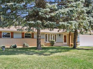 11716 W Bel Mar Dr, Franklin, WI 53132