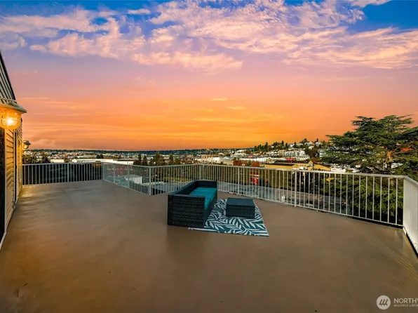 3228 21st Avenue W #300, Seattle, WA 98199