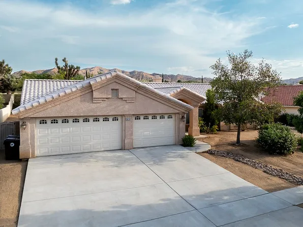 56749 Navajo Trl, Yucca Valley, CA 92284