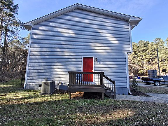 2nd image of 1433 Cherrycrest Dr #A