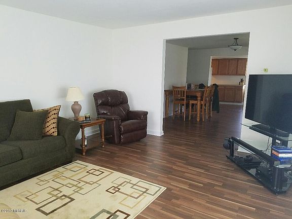 3rd image of 5356 Cleveland Ave